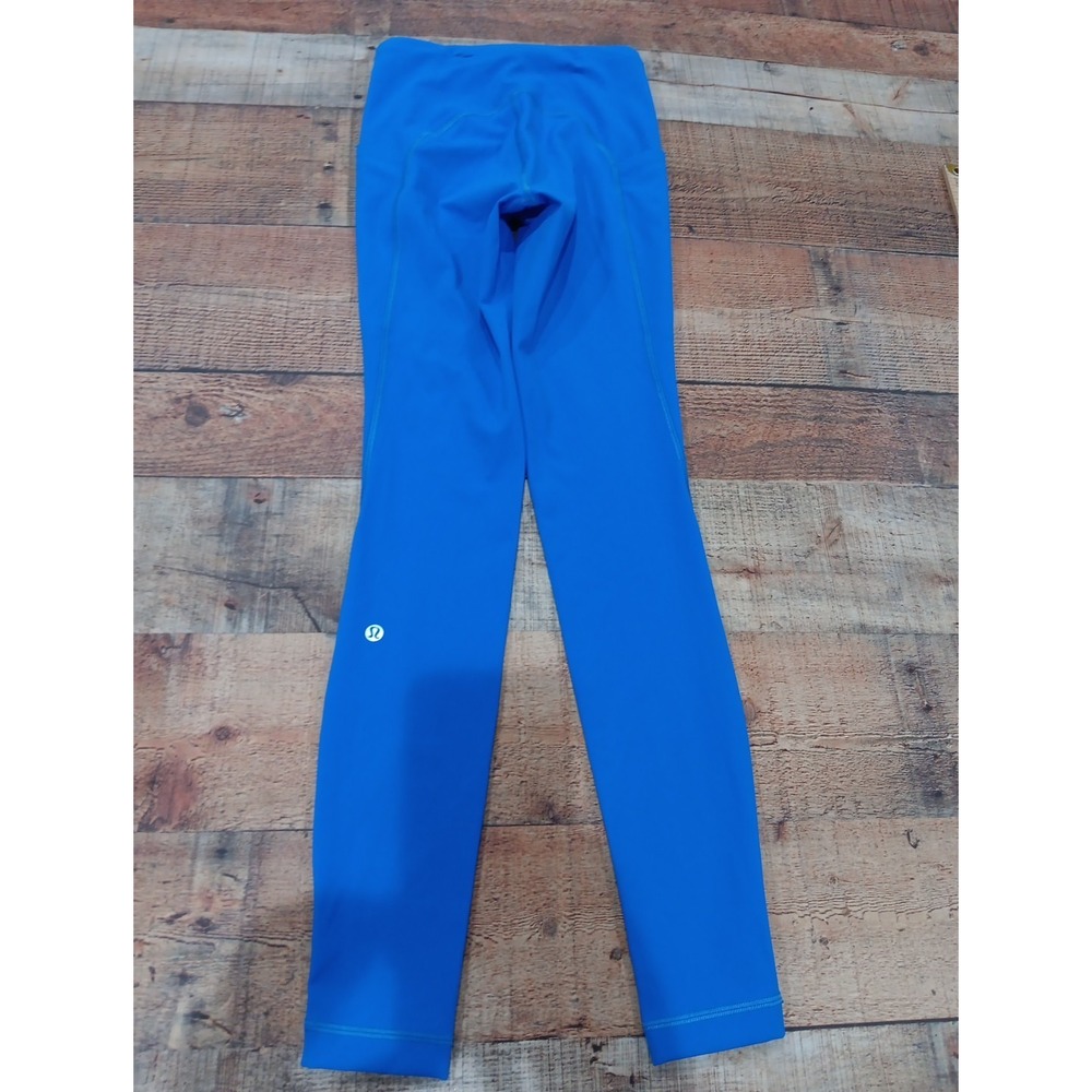 Women's Lululemon Bright Blue Leggings Sz 2 Side Pockets 2651 - Picture 1 of 9